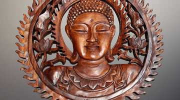 Warum Menschen Holz-Buddha-Figuren zu Hause aufstellen