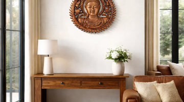 Warum Menschen Holz-Buddha-Figuren zu Hause aufstellen