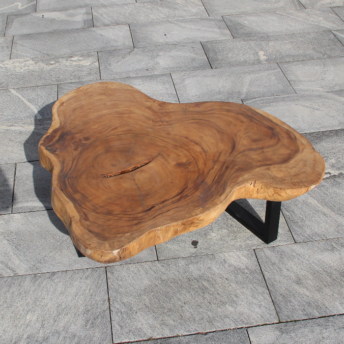 Akazie Baumscheibe Couchtisch 110×100×43 cm – Herz/Wolken-Naturform, 9 cm massiv