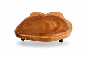 Baumscheiben-Couchtisch aus massiver Akazien-Baumscheibe (104 x 100 x 43 cm, 8 cm starke Platte) mit Naturkante und warmer Maserung, massiver Holzstammtisch als Mittelpunkt im Wohnzimmer, in Lounge, Wintergarten oder Chalet in der Schweiz