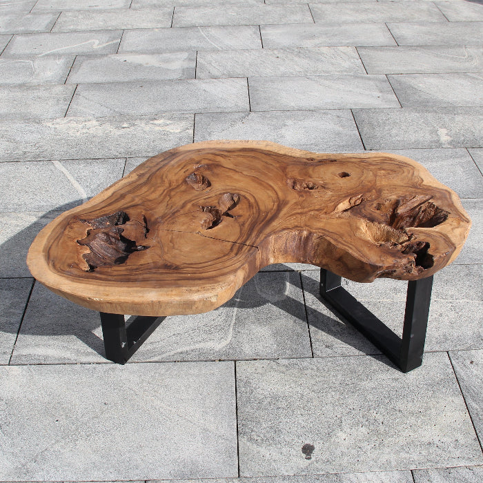 Couchtisch Akazie 96×93 cm | Baumscheibe mit Baumkante | Unikat