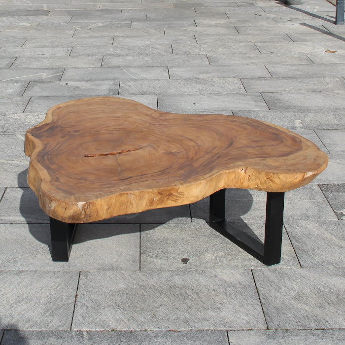 Couchtisch Akazie Baumscheibe Herzform 110×100×43 cm – 9 cm stark, Unikat Schweiz
