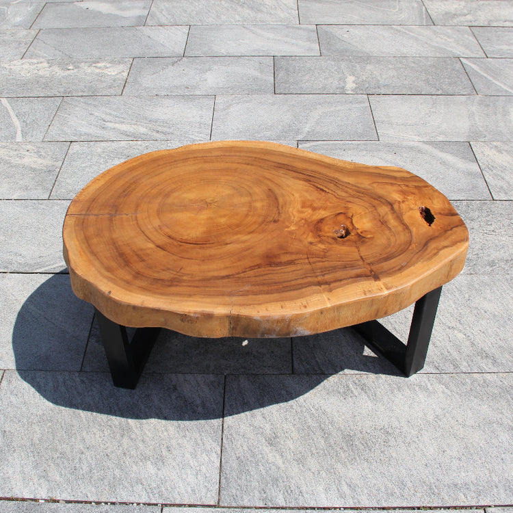 Couchtisch helles Holz klein – Baumscheibe Akazie Handarbeit | Schweiz