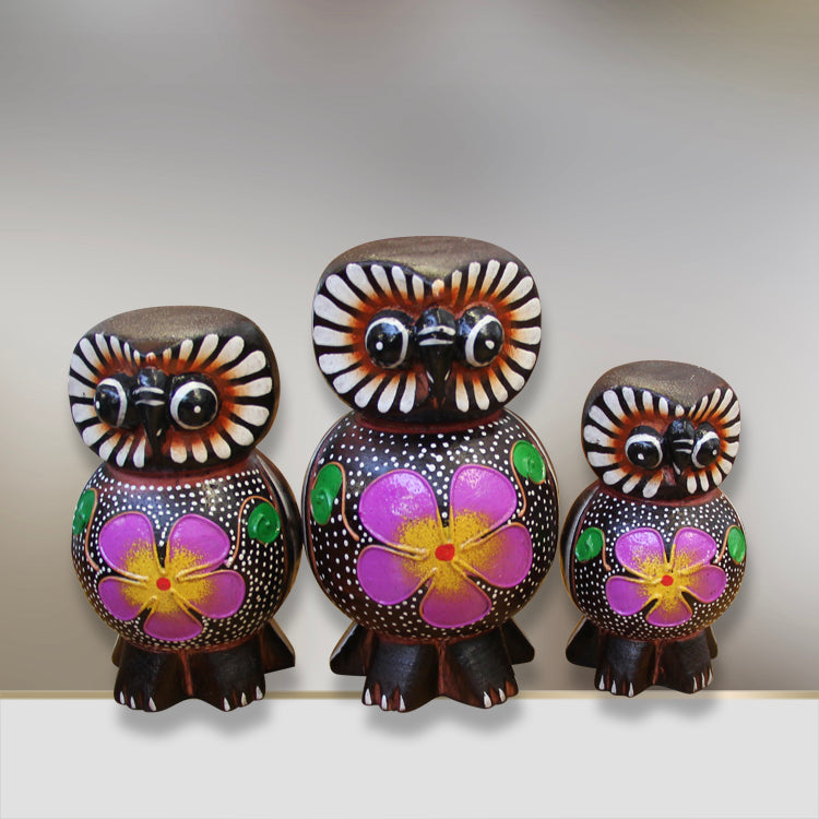 Eulen Deko Set Holz mit drei handgeschnitzten Eulenfiguren (10, 12 und 15 cm) aus massivem Holz, natürliche Tisch- und Wohnzimmerdeko für Sideboard, Regal oder Fensterbank.
