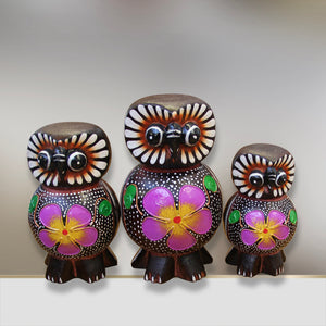 Eulen Deko Set Holz mit drei handgeschnitzten Eulenfiguren (10, 12 und 15 cm) aus massivem Holz, natürliche Tisch- und Wohnzimmerdeko für Sideboard, Regal oder Fensterbank.