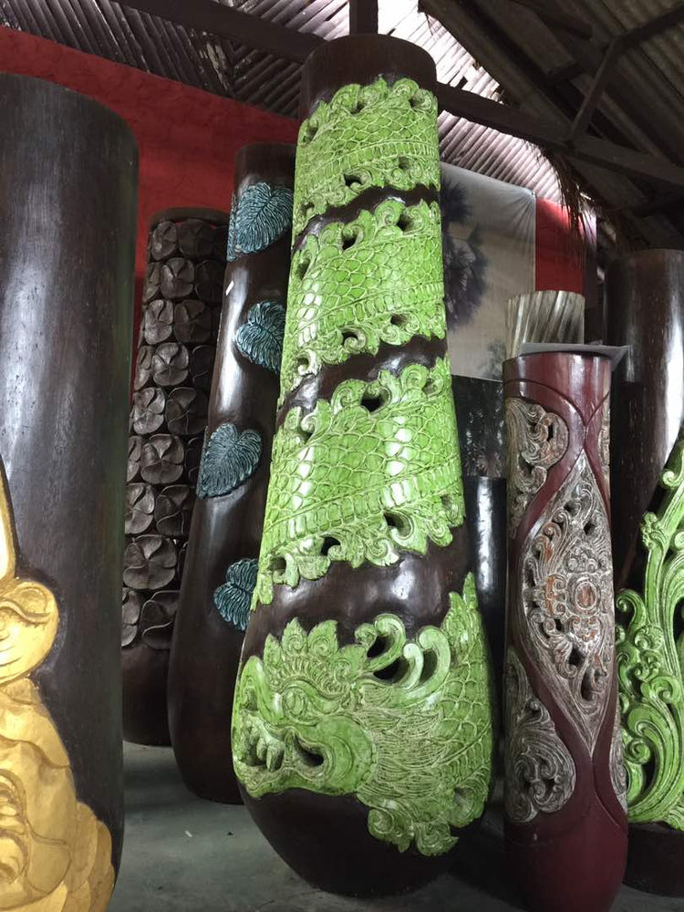 Drachen-Holzsäule 2m – Asiatische Kunst für Wellness & Spa Bereich