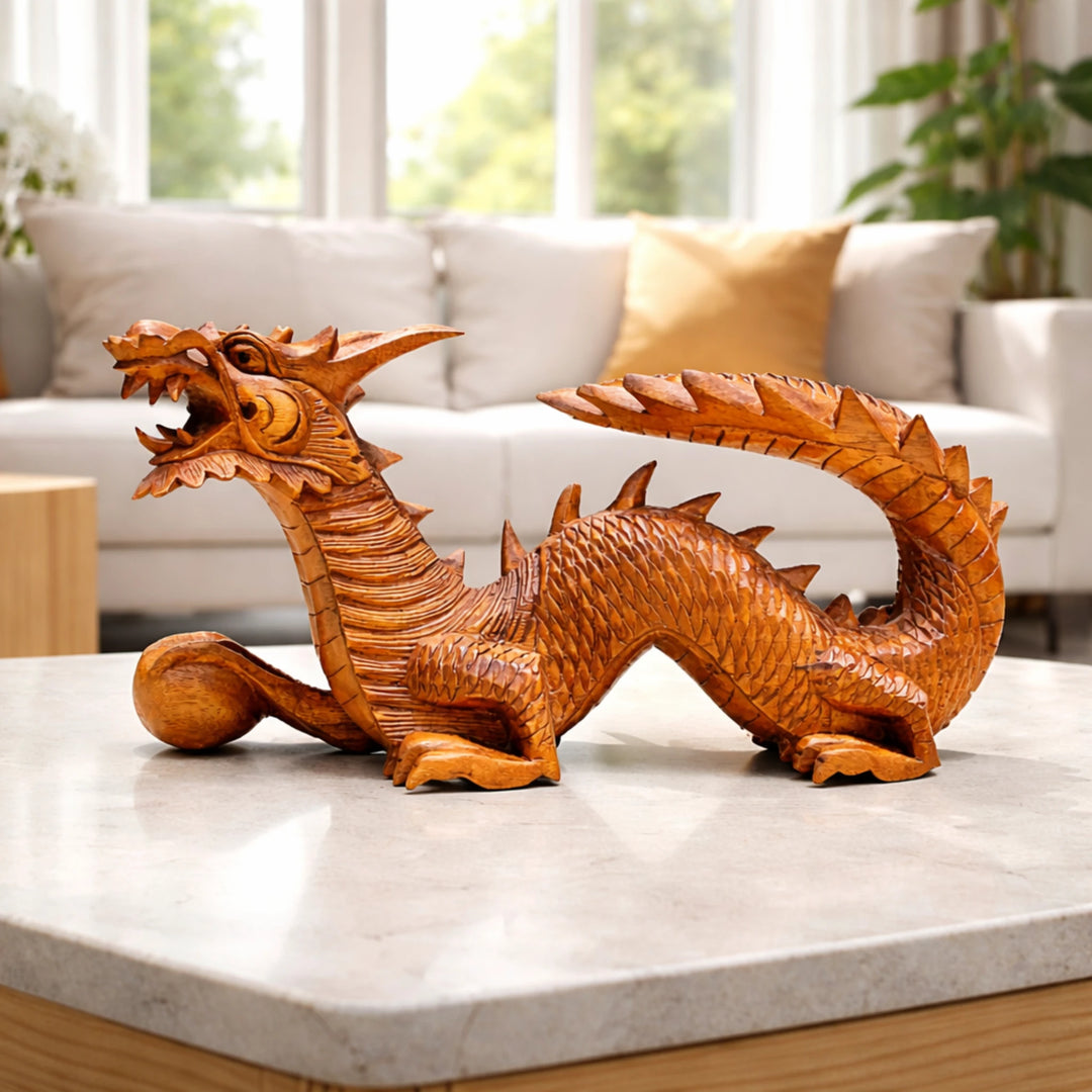 Drachen Deko aus massivem Akazienholz, handgeschnitzte Drachen Statue als Tischdeko für Wohnzimmer, Sideboard, Praxis oder Gaming-Ecke, Naturholz-Unikat aus dem Holz Deko Shop Schweiz