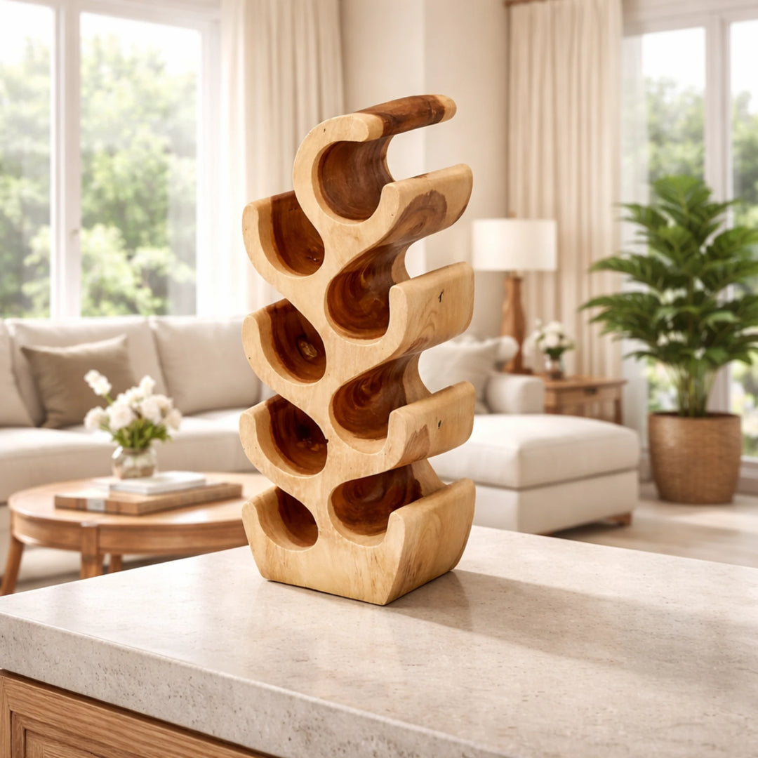 tehendes Weinregal aus massivem Akazienholz-Stamm im Kaktus-Design (70 cm hoch, Platz für 8 Flaschen), handgefertigtes Naturholz-Unikat für Wohnzimmer, Esszimmer, Hausbar oder kleine Restaurants in der Schweiz