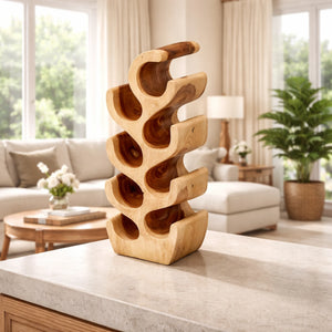 tehendes Weinregal aus massivem Akazienholz-Stamm im Kaktus-Design (70 cm hoch, Platz für 8 Flaschen), handgefertigtes Naturholz-Unikat für Wohnzimmer, Esszimmer, Hausbar oder kleine Restaurants in der Schweiz