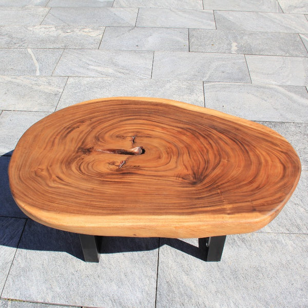 Baumstammtisch aus einem stück, Baumscheibe Couchtisch, Holztisch 108cm