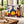 Laden Sie das Bild in den Galerie-Viewer, Kaschmir Kissen 45x45 als kuscheliger Strickkissenbezug mit abstraktem Muster, hochwertiges Zierkissen für Sofa, Bett und Wohnzimmer Deko im skandinavischen, modernen oder Boho Stil, Sofakissen für Leder- und Stoffsofas in der Schweiz.
