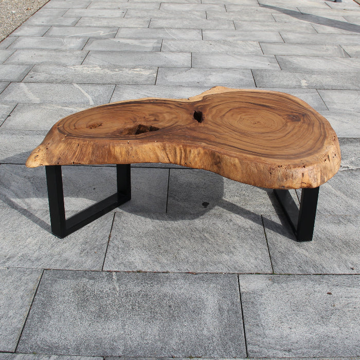 Naturholz Baumstamm-Tisch, Akazie massiv – Unikat 115×82×43 cm, 8 cm Platte