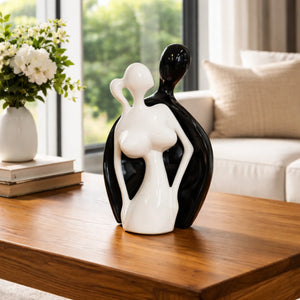 Schwarz-weisse Porzellanfiguren als Paar, elegante Tischdeko für Hochzeitstisch, Wohnzimmer oder Geschenk zum Jahrestag