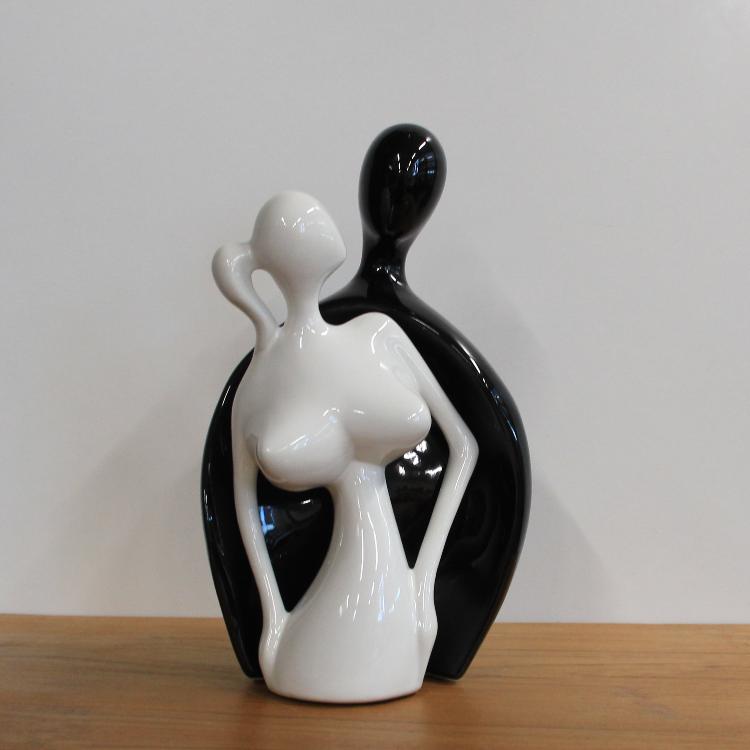 Schwarz-weisse Porzellanfiguren als Paar, elegante Tischdeko für Hochzeitstisch, Wohnzimmer oder Geschenk zum Jahrestag