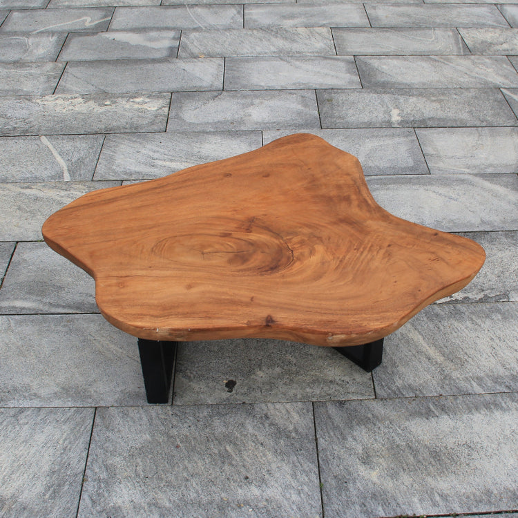 Salontisch aus Akazienholz – Fünfeckiges Design, 123 cm | Schweiz kaufen