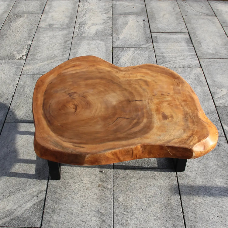 Salontisch aus heller Akazien-Baumscheibe (ca. 105 x 92 cm, 8 cm starke Platte) mit organischer Naturform, handgefertigtes Massivholz-Unikat für skandinavische Wohnzimmer, Lounge, Wintergarten oder Chalet in der Schweiz
