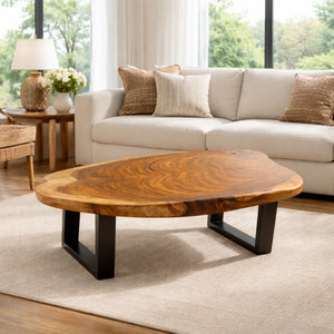 Tisch aus Baumstamm / Akazien-Baumscheibe (113 × 65 × 43 cm, ca. 8 cm starke Platte) mit naturbelassener Holzmaserung und Baumkante, Massivholz-Couchtisch für skandinavisches Wohnzimmer, Loft, Chalet oder Stadtwohnung in der Schweiz