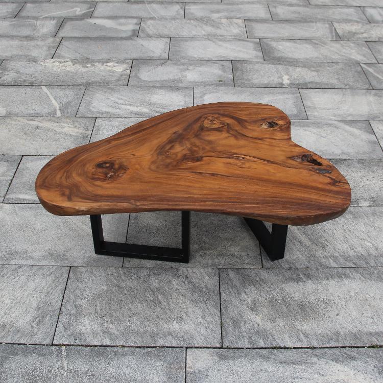 Tisch aus einem Baumstamm, Couchtisch Baumscheibe, Holzstamm 113