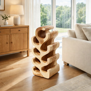 Weinflaschen-Halter aus massivem Akazienholz-Stamm (Suar, ca. 70 cm hoch, Platz für 8 Flaschen) im skulpturalen Kaktus-Design, naturbelassenes Massivholz-Weinregal als freistehender Weinständer für Wohnzimmer, Esszimmer, Hausbar oder Weinecke in der Schweiz