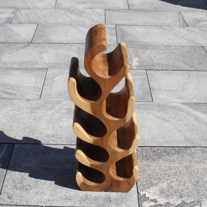 Freistehender Weinflaschen-Halter aus massivem Akazienholz (Suar, ca. 70 cm hoch, Platz für 3–8 Flaschen) im skulpturalen Kaktus-Design, dekoratives Weinregal aus Naturholz für Wohnzimmer, Esszimmer oder Hausbar in der Schweiz