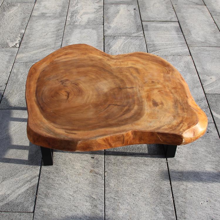 XXL Holztisch, großer Salontisch, Couchtisch aus einem Baumstamm 105cm