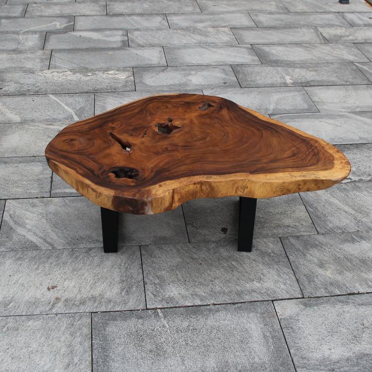 große Salontisch mit Holzstamm, Tisch aus einem Baumstamm 120cm